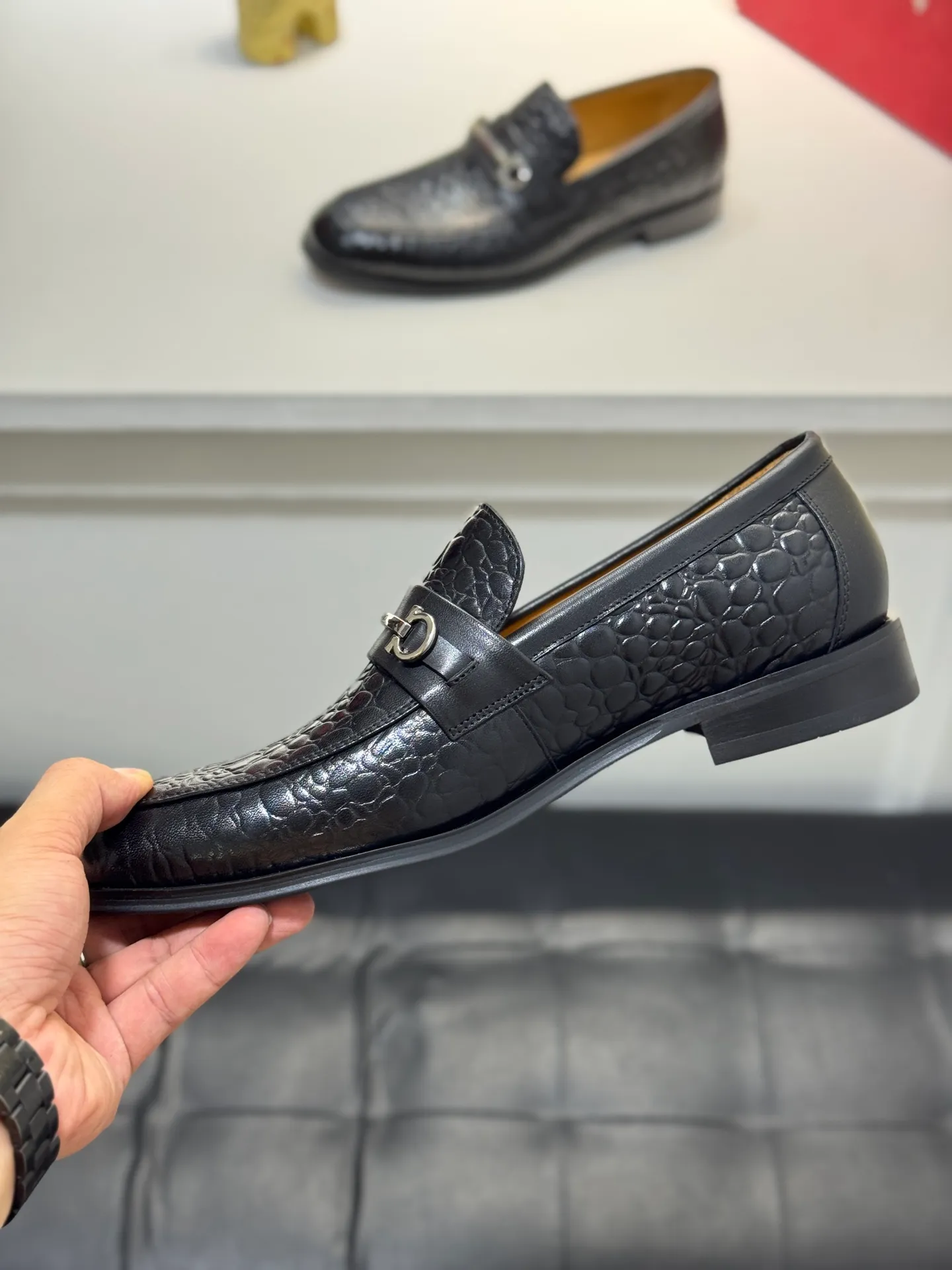 Men's men's shoes 💰480 [New style] 🐠🐠New Ferragamo [Ferragamo] top imported suit men's shoes 💯 Official website original copy, product materials: selected imported embossed calfskin + luxury hardware buckle accessories ~ imported water-dyed cow 🐂 leather lining. Strong three-dimensional visual effect, original combination outsole, multiple colors available😘 Size: 39-44 (customized at 45.46.47